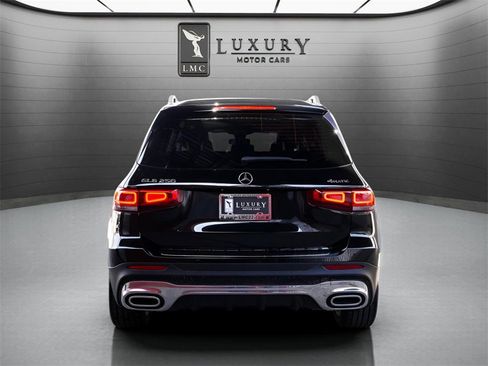 Used 2021 Mercedes-Benz GLB 250 GLB 250 image 5