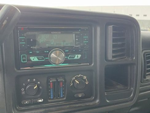 Used 2006 Chevrolet Silverado 1500 LT w/ Light Duty Power Package image 13