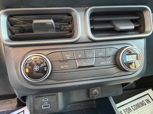 Used 2022 Ford Maverick XL image 10