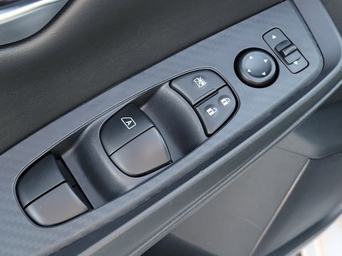 Used 2024 Nissan Sentra SV image 14