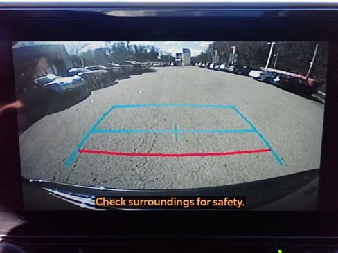 Certified 2023 Toyota Highlander XLE image 27