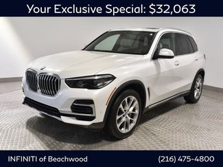 Used 2022 BMW X5 xDrive40i w/ Luxury Seating Package video 1