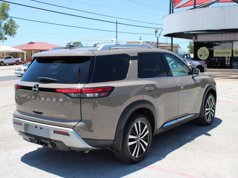 Used 2024 Nissan Pathfinder Platinum w/ Cargo Package FWD image 3