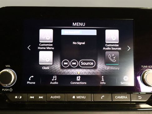 Used 2024 Nissan Pathfinder S image 31