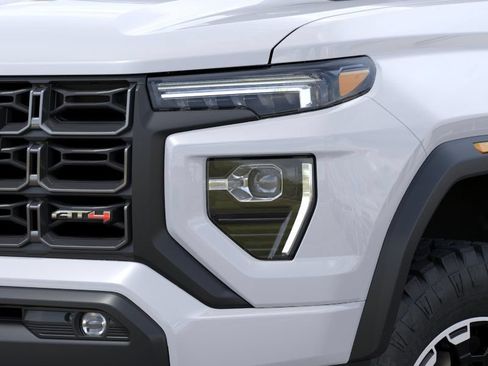 New 2026 GMC Canyon AT4 AWD/4WD image 10