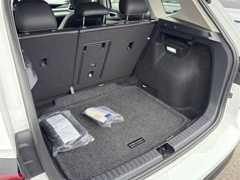 New 2025 Volkswagen Taos SE image 26