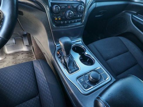 Used 2018 Jeep Grand Cherokee Laredo image 20