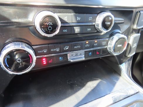 Used 2023 Ford F150 Lariat w/ Equipment Group 502A High image 28