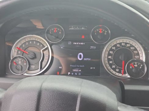 Used 2017 RAM 1500 Big Horn AWD/4WD image 18