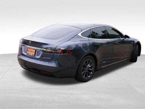 Used 2020 Tesla Model S Long Range Plus AWD/4WD image 5