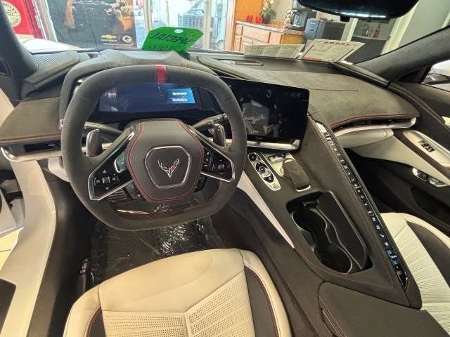 Used 2023 Chevrolet Corvette Stingray Premium Cpe w/ Z51 Performance Package RWD image 10