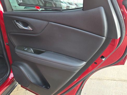 Used 2023 Chevrolet Blazer LT image 8