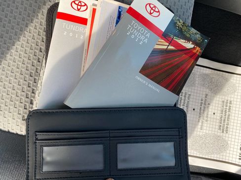 Used 2012 Toyota Tundra 4x4 Double Cab image 33