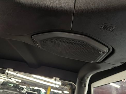 Used 2021 Jeep Wrangler Rubicon AWD/4WD image 16