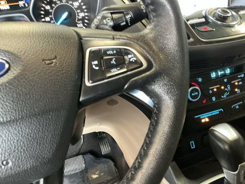 Used 2017 Ford Escape Titanium AWD/4WD image 19