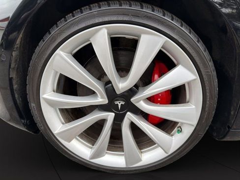 Used 2019 Tesla Model 3 Performance image 24