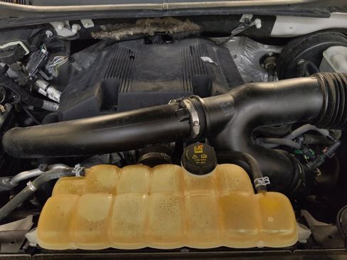 Used 2018 Ford F150 XLT RWD image 30