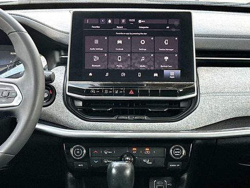 Used 2022 Jeep Compass Latitude FWD image 26