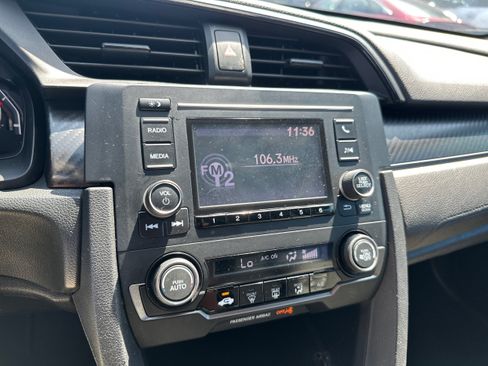 Used 2018 Honda Civic Sport image 14