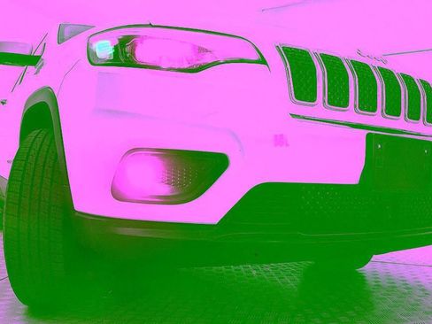 Used 2021 Jeep Cherokee Latitude Lux w/ Comfort/Convenience Group AWD/4WD image 22