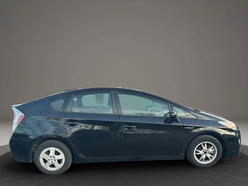 Used 2011 Toyota Prius Three image 5