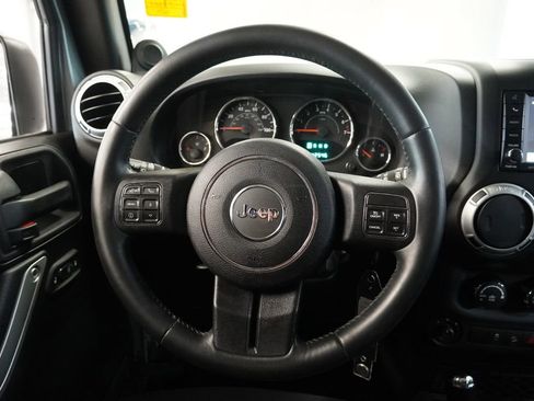 Used 2014 Jeep Wrangler Sahara w/ Connectivity Group AWD/4WD image 16