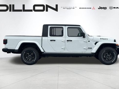 New 2026 Jeep Gladiator Sport AWD/4WD image 2