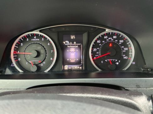 Used 2017 Toyota Camry SE image 16