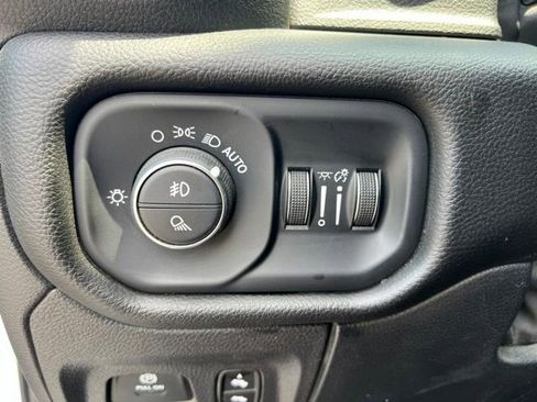 Used 2025 RAM 1500 Laramie AWD/4WD image 10