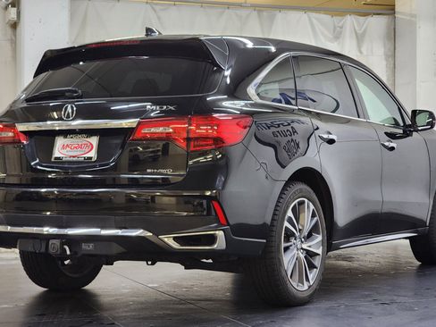 Certified 2019 Acura MDX w/ Technology & Entertainment image 5