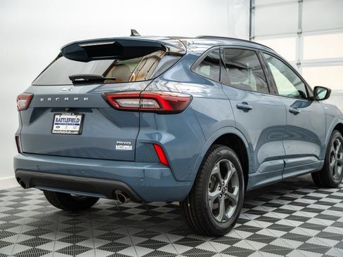 Used 2024 Ford Escape ST-Line w/ Tech Pack #1 AWD/4WD image 7