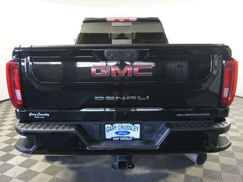 Used 2023 GMC Sierra 2500 Denali w/ Denali Black Diamond Edition image 4