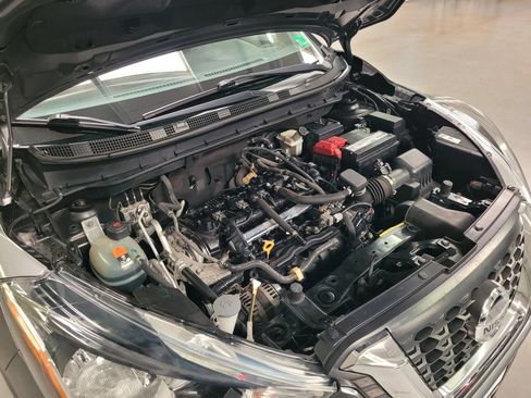 Used 2019 Nissan Kicks S FWD image 38