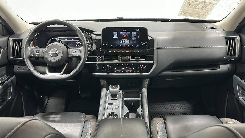 Used 2023 Nissan Pathfinder SL AWD/4WD image 11