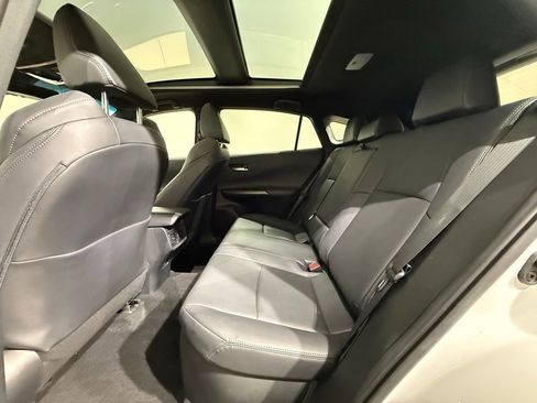 Certified 2023 Toyota Venza Nightshade AWD/4WD image 20
