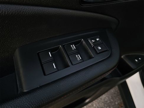 Used 2022 Honda Pilot Black Edition image 31