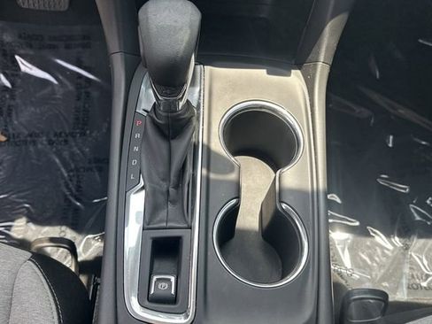 Used 2023 Chevrolet Equinox LS w/ Driver Confidence II Package FWD image 23