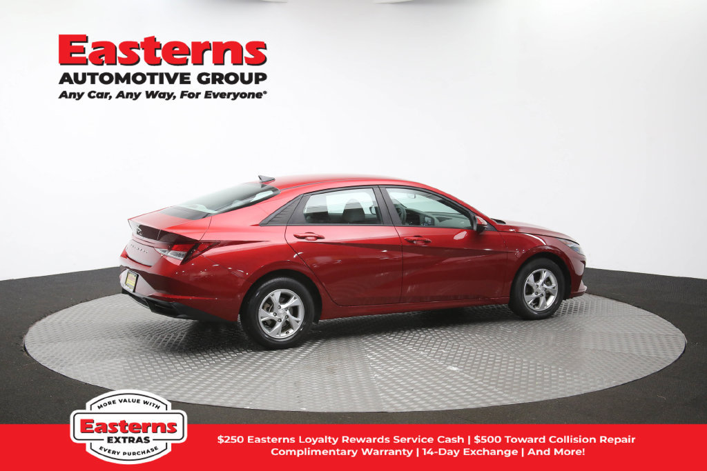 Used 2023 Hyundai Elantra SE w/ Cargo Package FWD image 43