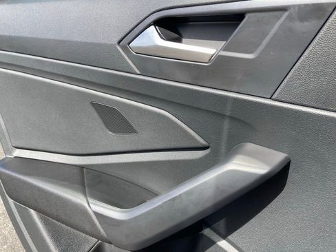 Used 2024 Volkswagen Jetta S image 12