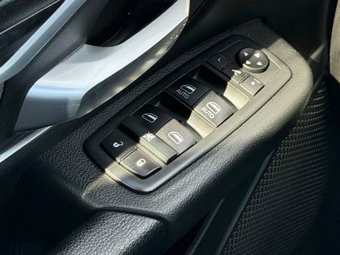Used 2020 RAM 1500 Big Horn AWD/4WD image 33