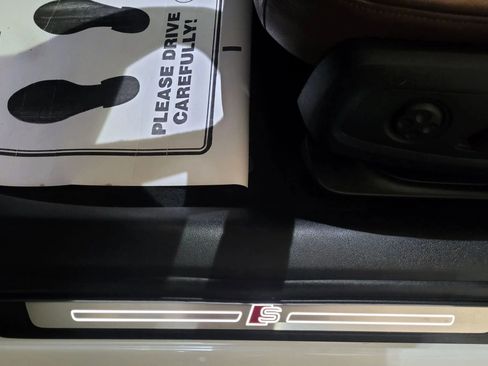 Used 2017 Audi A4 2.0T Premium Plus w/ Premium Plus Package image 16