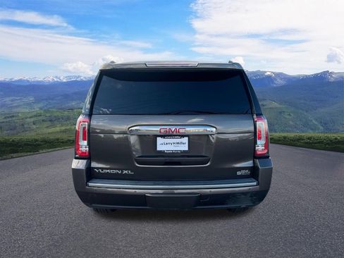 Used 2020 GMC Yukon XL Denali w/ Denali Ultimate Package AWD/4WD image 4
