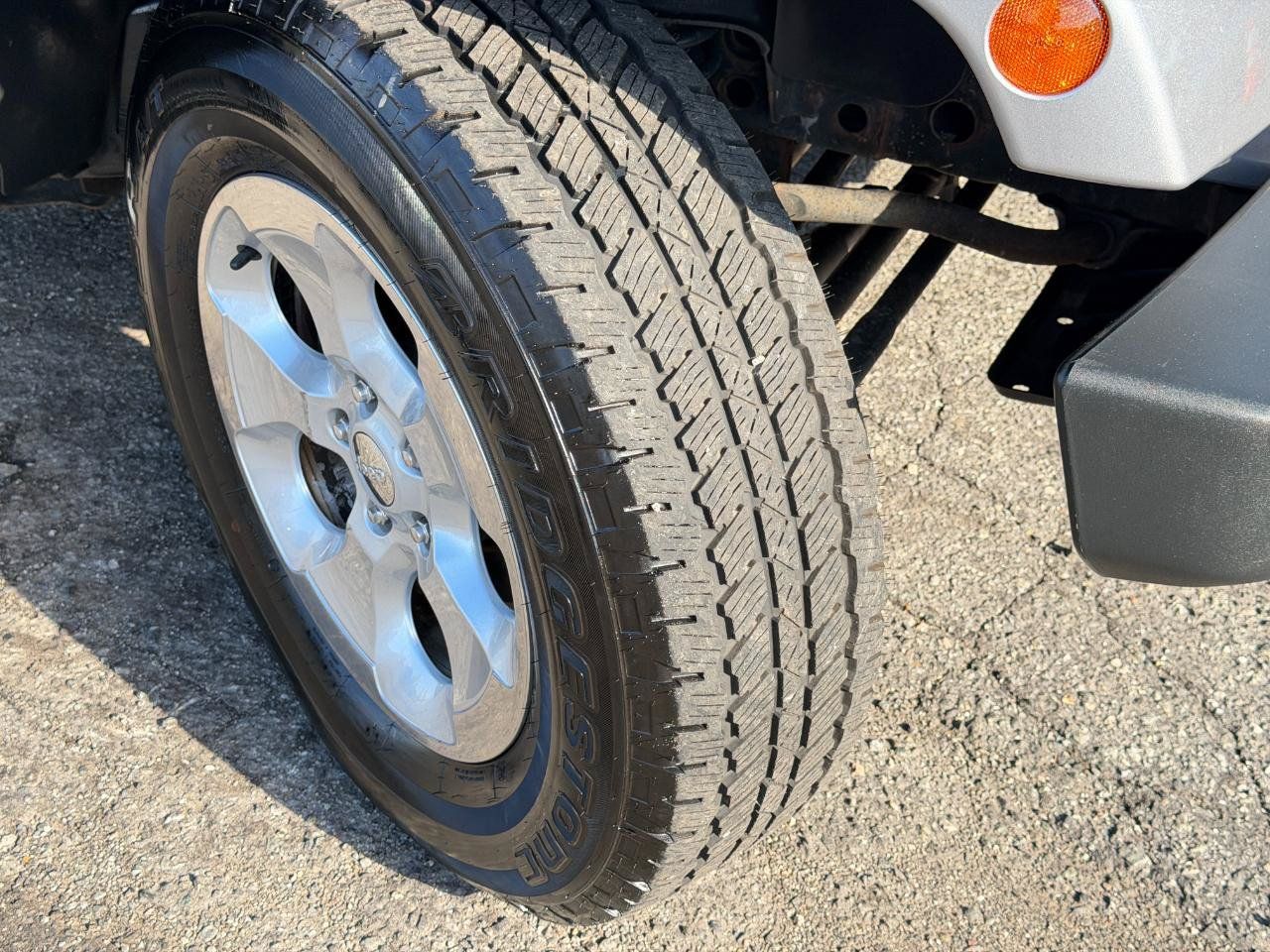 Used 2015 Jeep Wrangler Unlimited Sahara w/ Dual Top Group AWD/4WD image 83