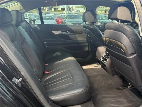 Used 2020 BMW 740i xDrive w/ Cold Weather Package image 30