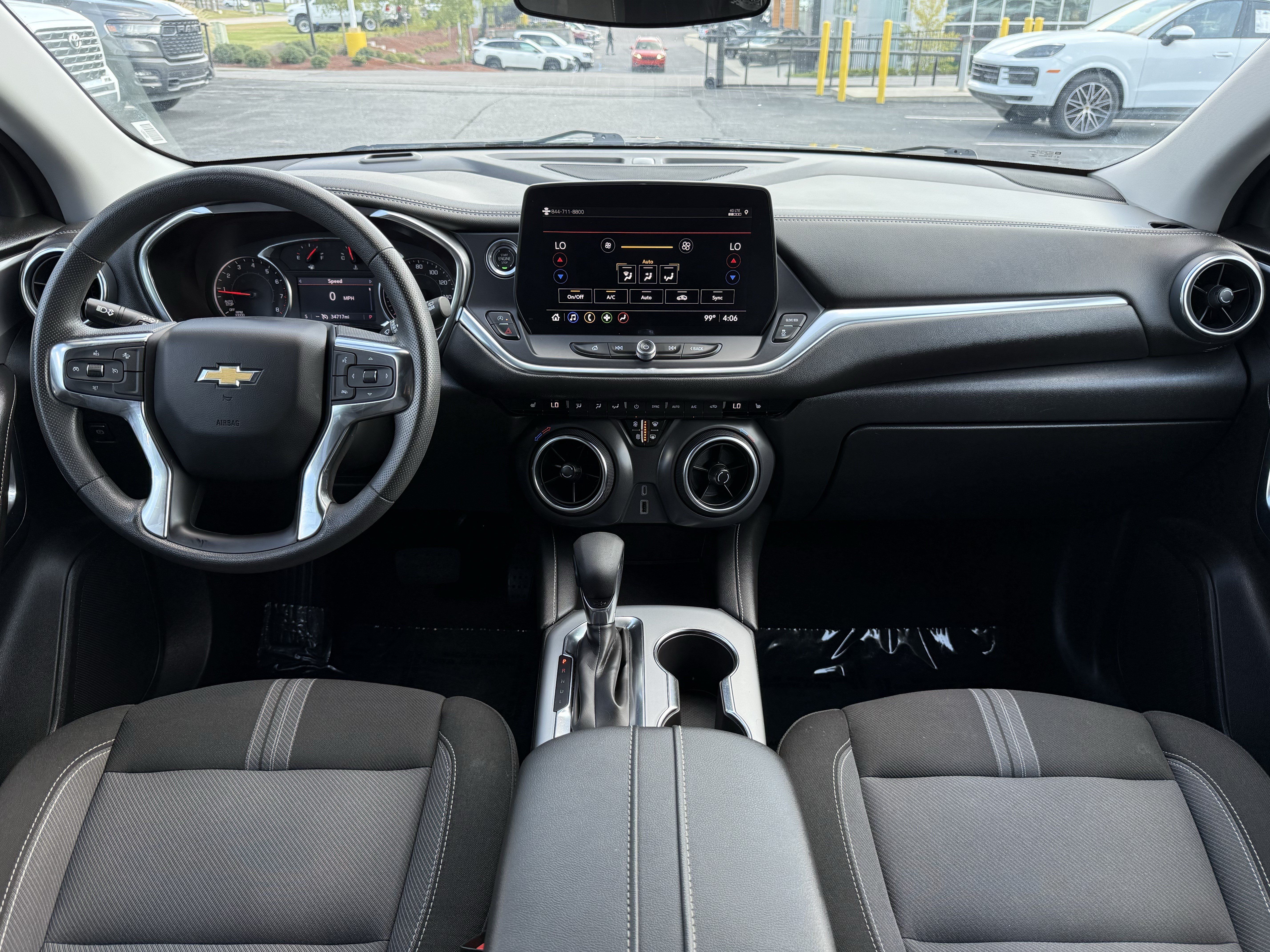 Used 2025 Chevrolet Blazer LT FWD image 29