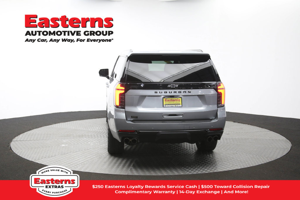 Used 2025 Chevrolet Suburban Z71 AWD/4WD image 42