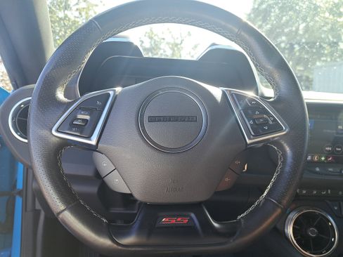 Used 2022 Chevrolet Camaro SS image 16