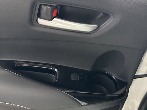 Used 2022 Toyota Corolla SE FWD image 25