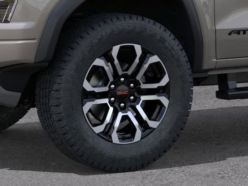 New 2026 GMC Canyon AT4 w/ AT4 Premium Package image 33