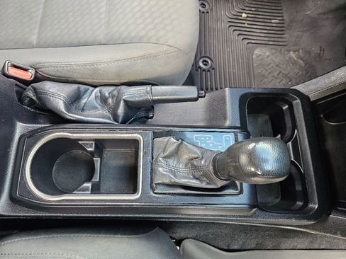 Used 2020 Toyota Tacoma SR image 13